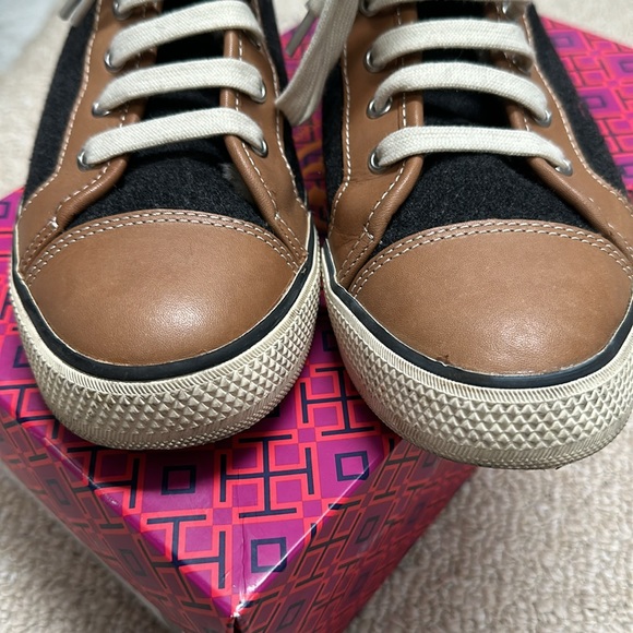 Tory Burch felt and leather shearling sneakers in size 8.5 - Picture 3 of 7